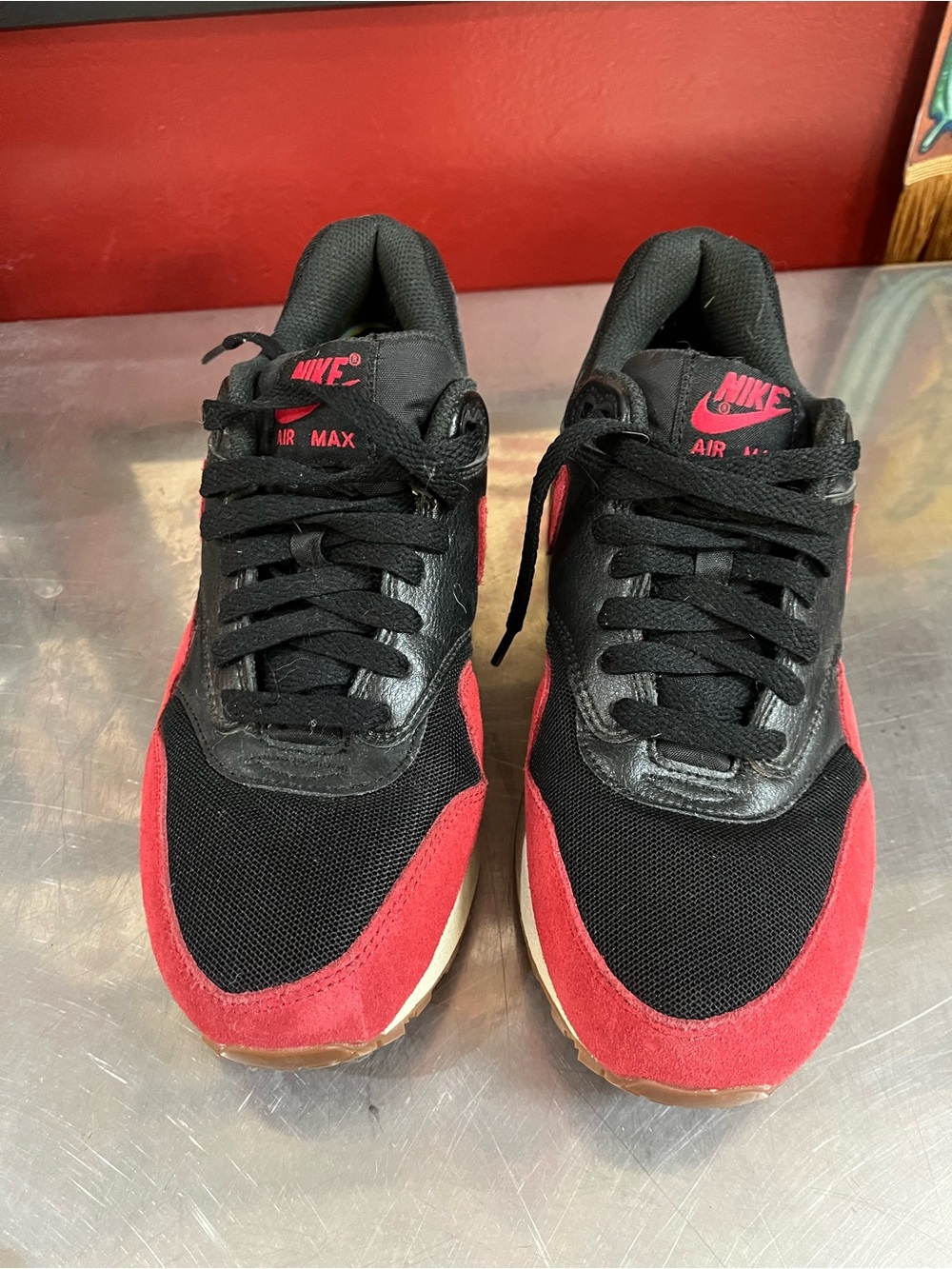 Nike women’s Air Max Sneakers - Black & Red